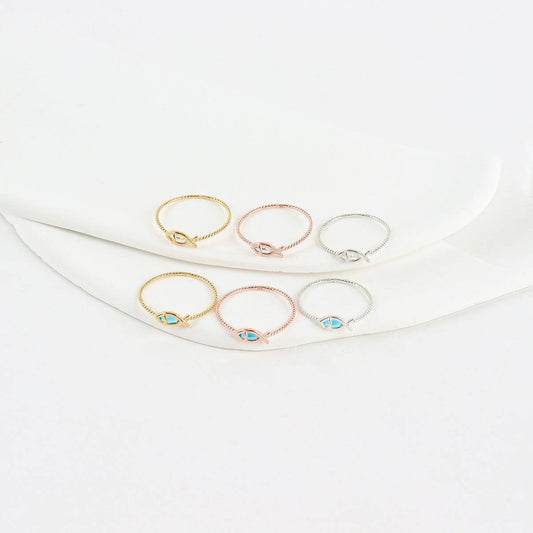 Fish ring sterling silver with cubic